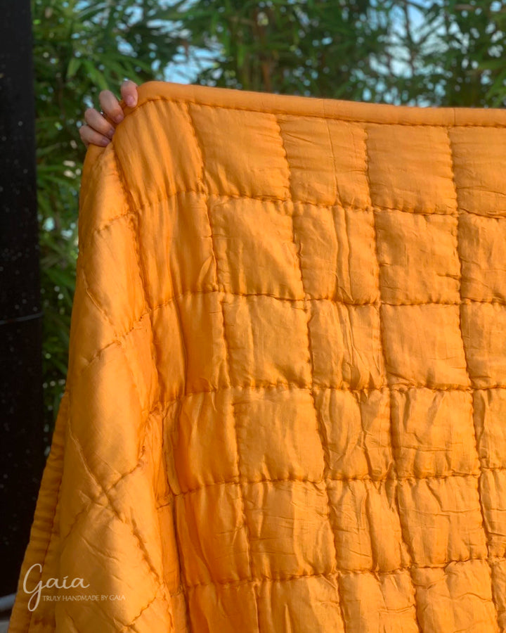 Hand-stitched mulberry silk filled duvet