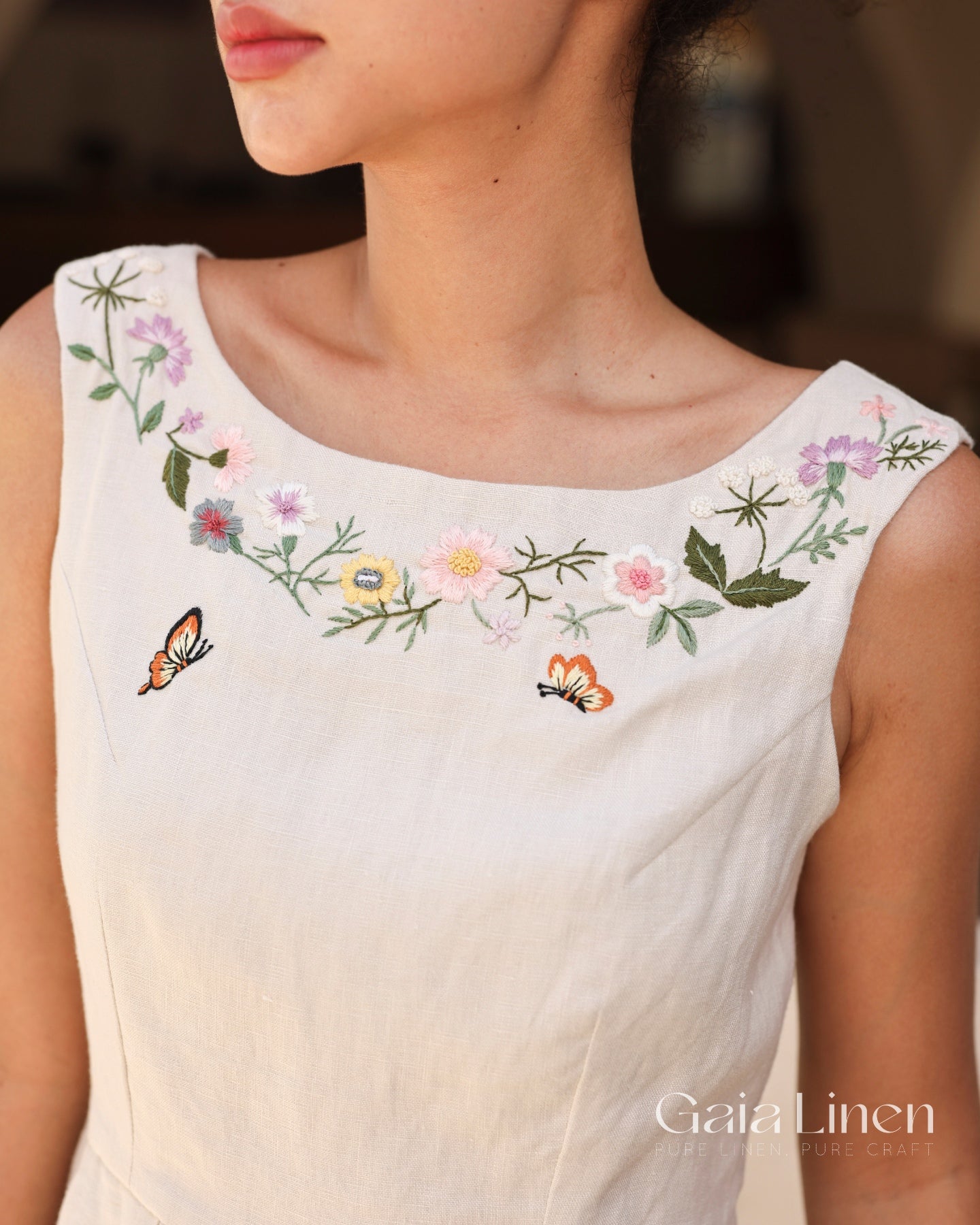 Hand-embroidered linen summer dress KEVA – MadebyGaia