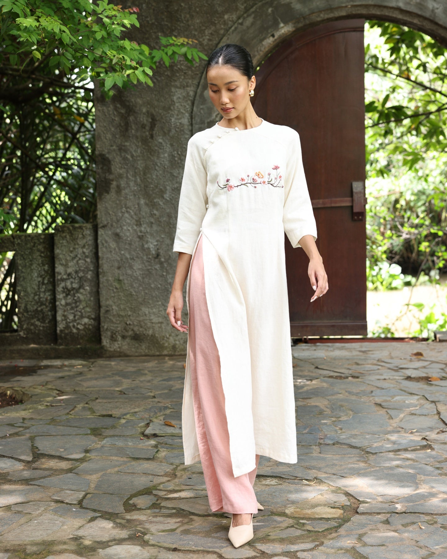 Custom embroidered linen ao dai
