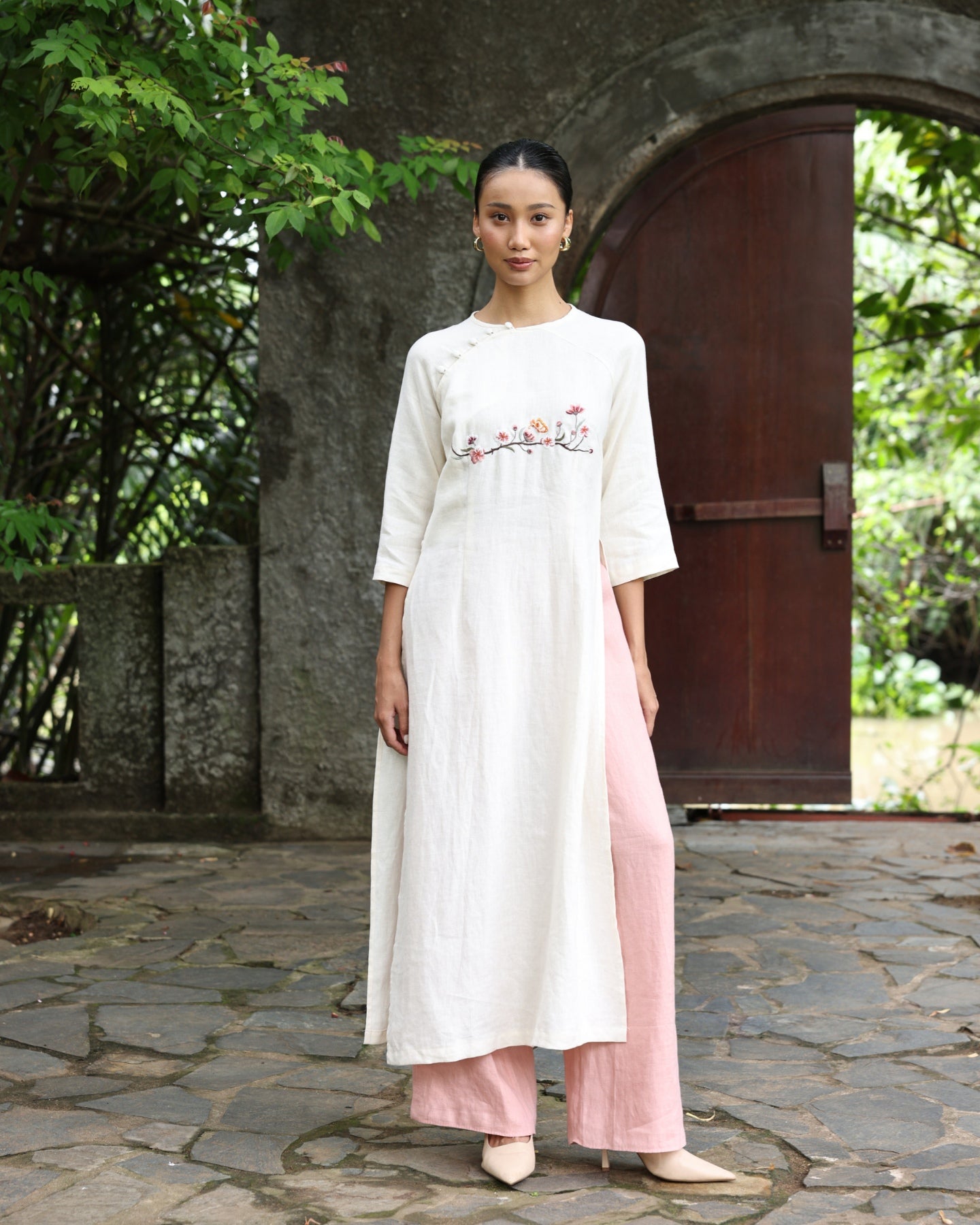 Custom embroidered linen ao dai