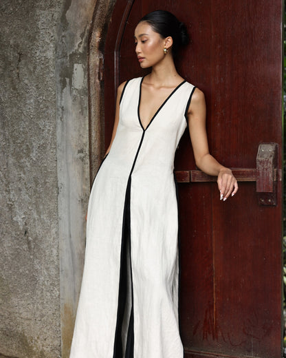 Deep V-neck linen ao dai dress