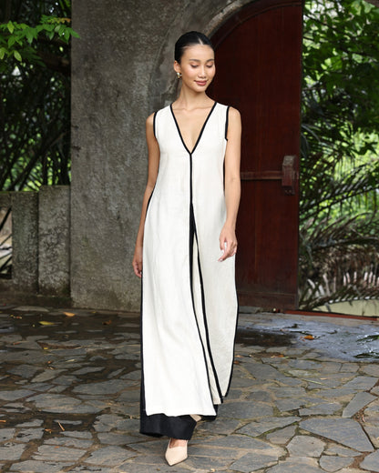 Deep V-neck linen ao dai dress