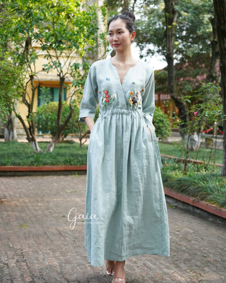 Floral hand-embroidered maxi dress LILY Floral hand-embroidered maxi dress LILY