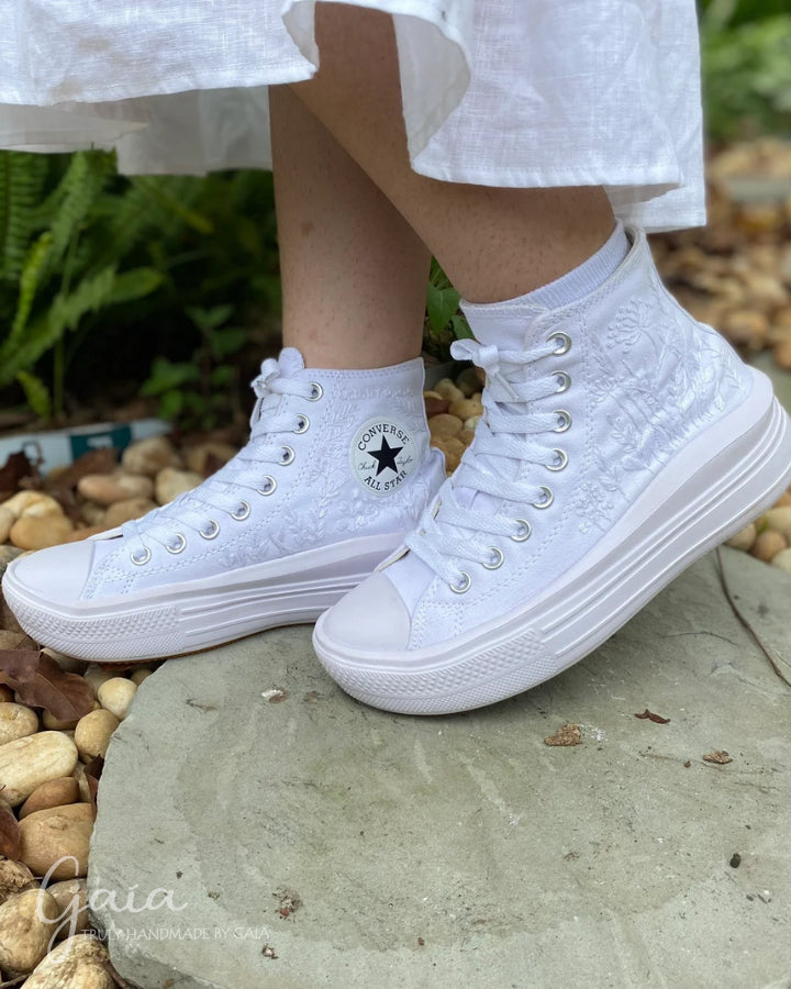 Floral hand-embroidered Converse