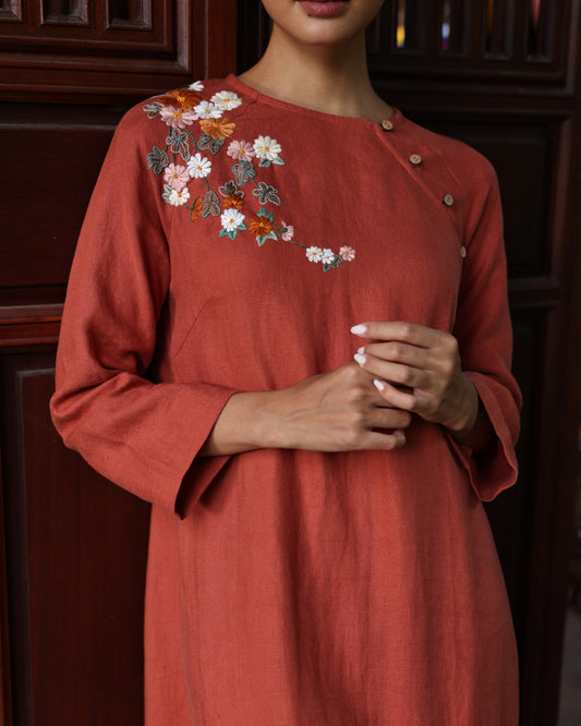 Hand-embroidered floral linen ao dai
