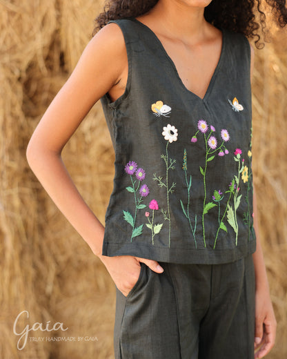 Hand-embroidered linen blouse sleeveless