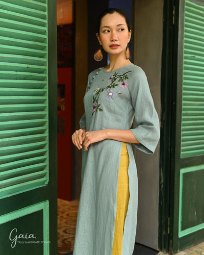 Hand embroidered linen custom Ao Dai