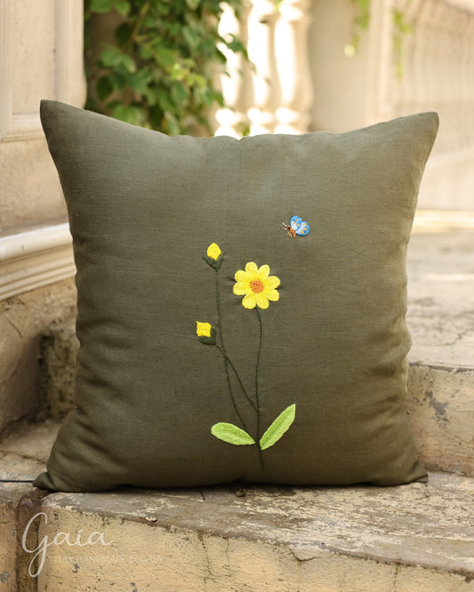 Linen decorative pillow