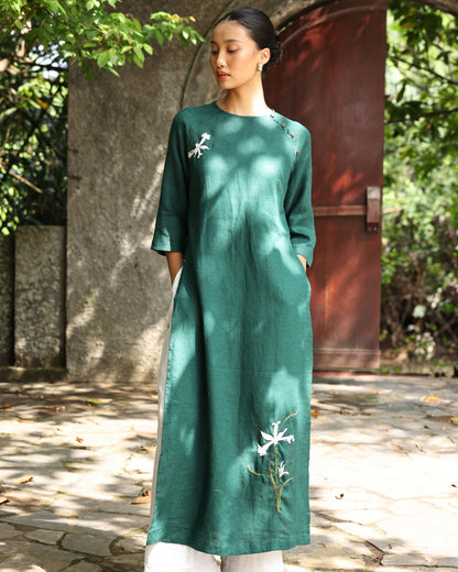 Hand-embroidered linen tunic dress