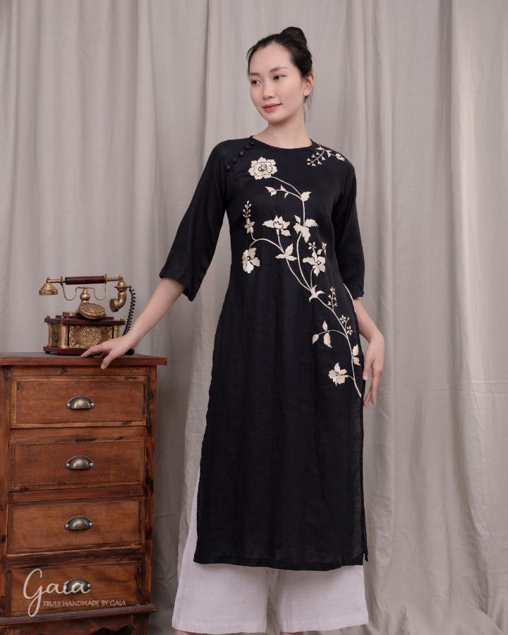 Linen Vietnamese long dress Ao Dai