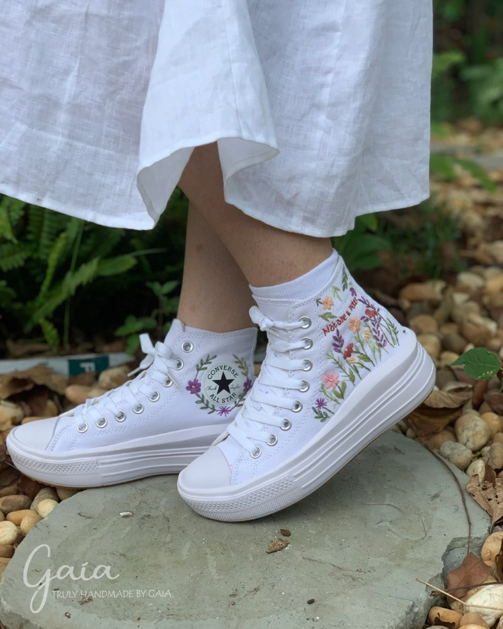 Hand-embroidered unique wedding shoes