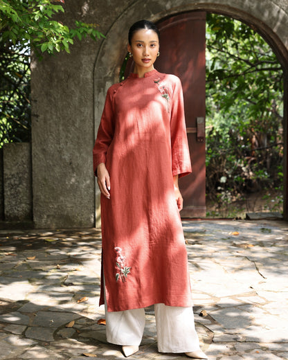 Hand-embroidered Vietnamese ao dai