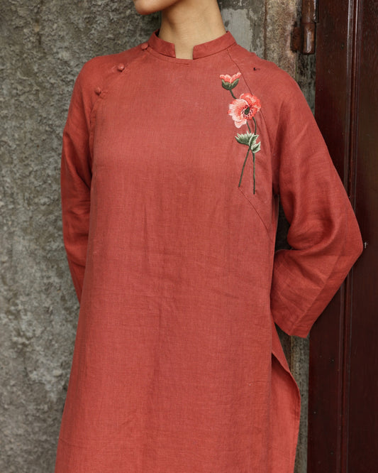 Hand-embroidered Vietnamese ao dai