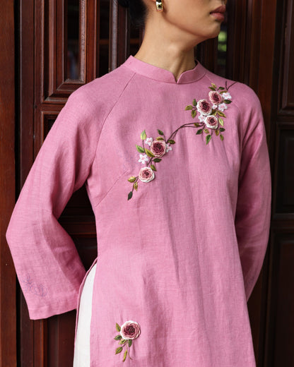 Hand-embroidered Vietnamese long tunic