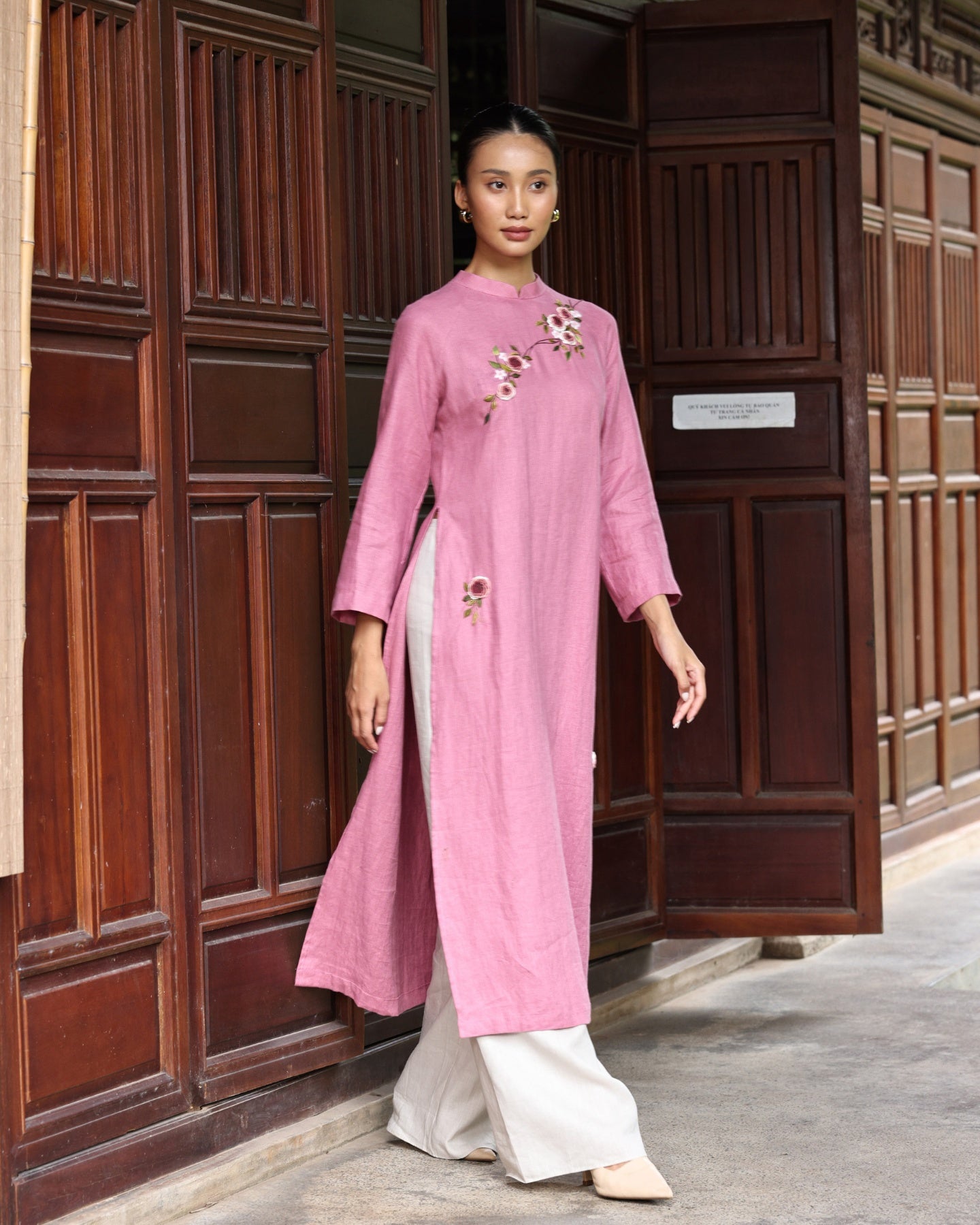 Hand-embroidered Vietnamese long tunic