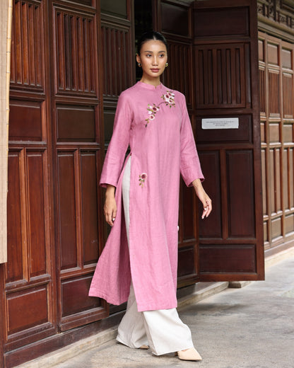 Hand-embroidered Vietnamese long tunic