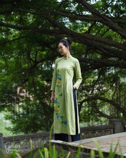 Hand painted linen Vietnamese wedding costume