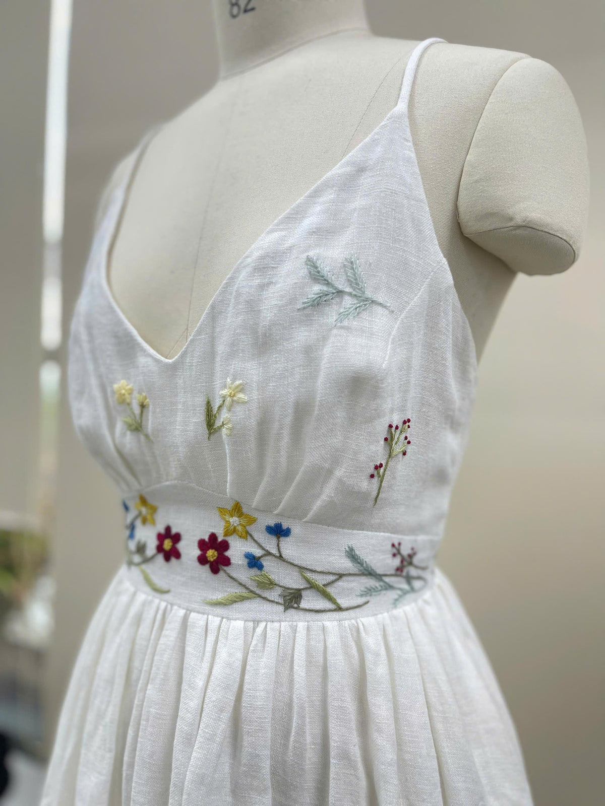 VIRELLE | Linen Wedding Dress | Colorful Floral Details, V Neck & Cross Back | MADE TO MEASURE