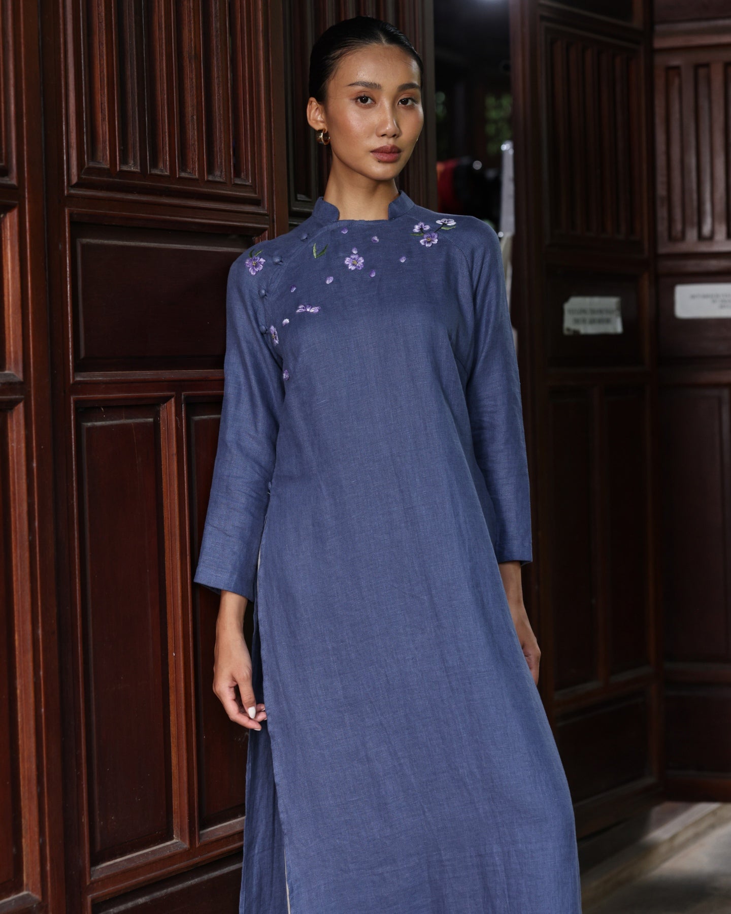 Linen ao dai with hand embroidery
