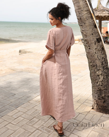 Linen dress with short sleeves