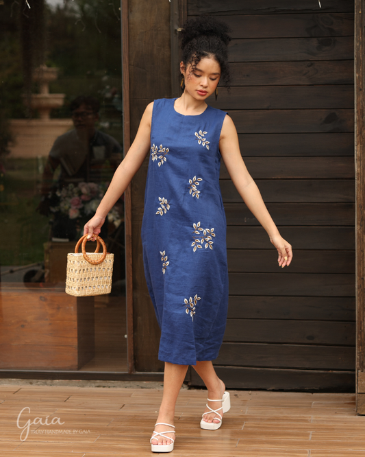 Linen floral hand-embroidered dress midi 