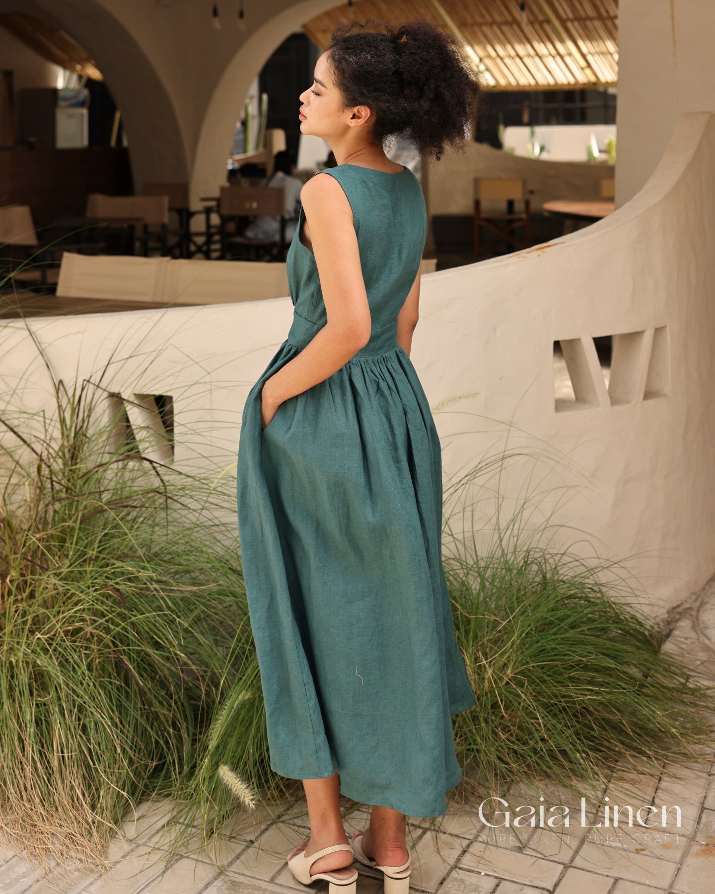 Linen long sleeveless dress