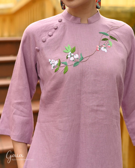 Linen loose Ao Dai with hand embroidery