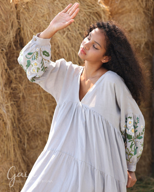 Boho-Inspired hand-embroidered linen dress MadebyGaia Boho-Inspired hand-embroidered linen dress MadebyGaia