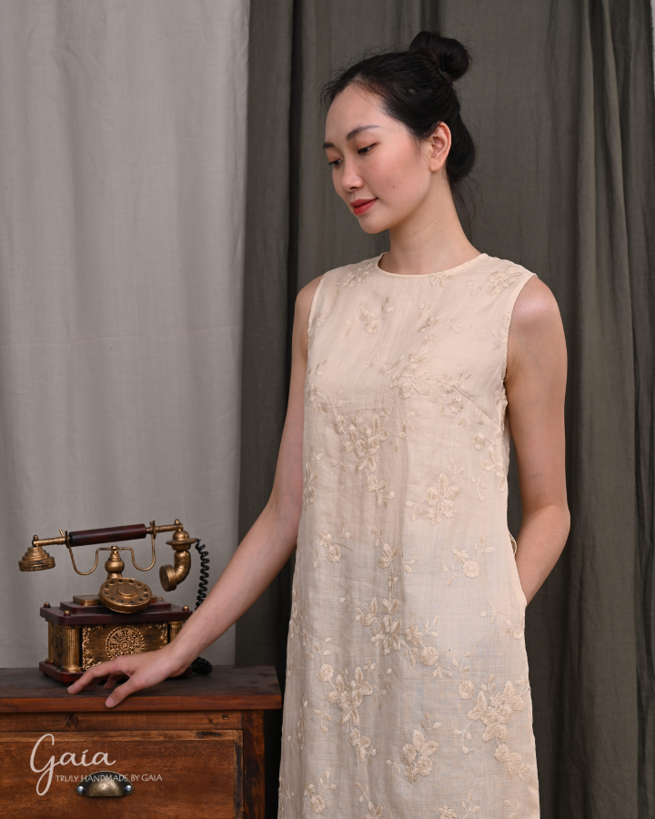 Linen modern Vietnamese dress Ao Dai