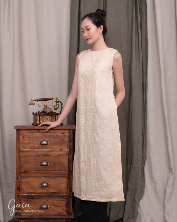 Linen modern Vietnamese dress Ao Dai