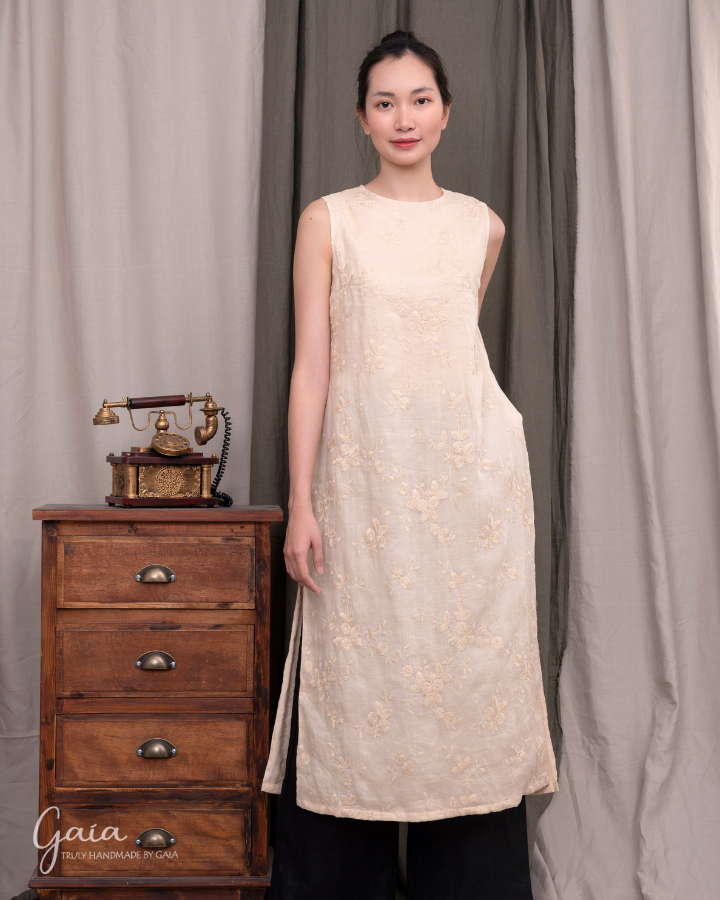 Linen modern Vietnamese dress Ao Dai