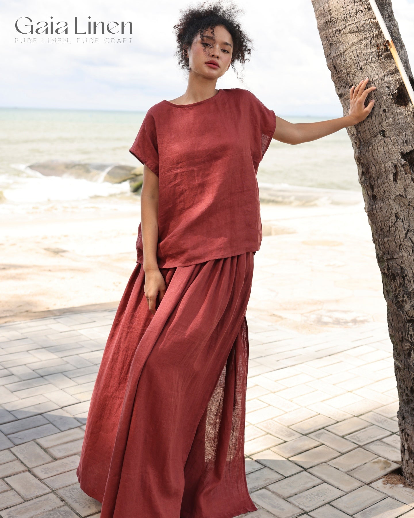 Linen skirt with side slit