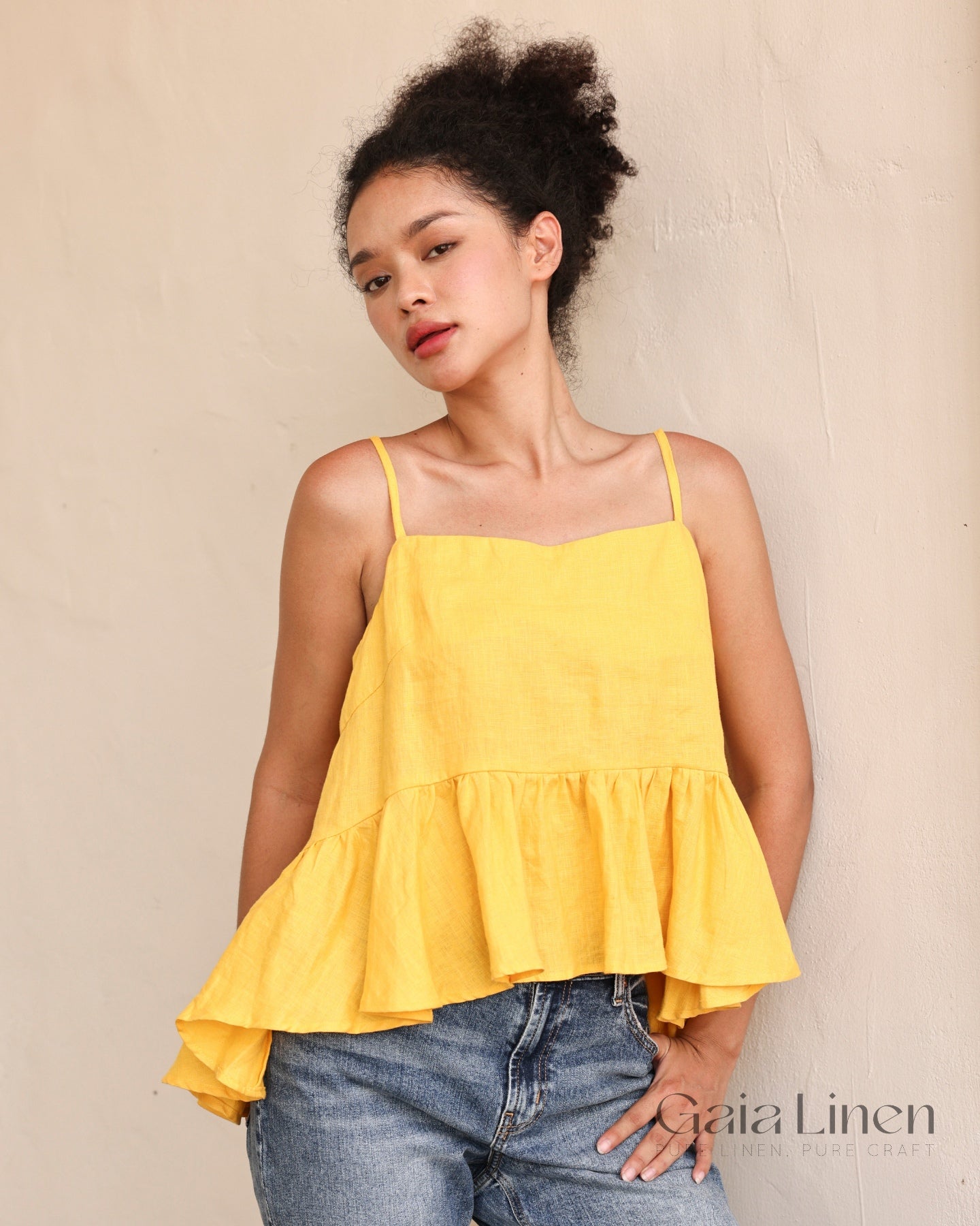 Linen sleeveless ruffle top