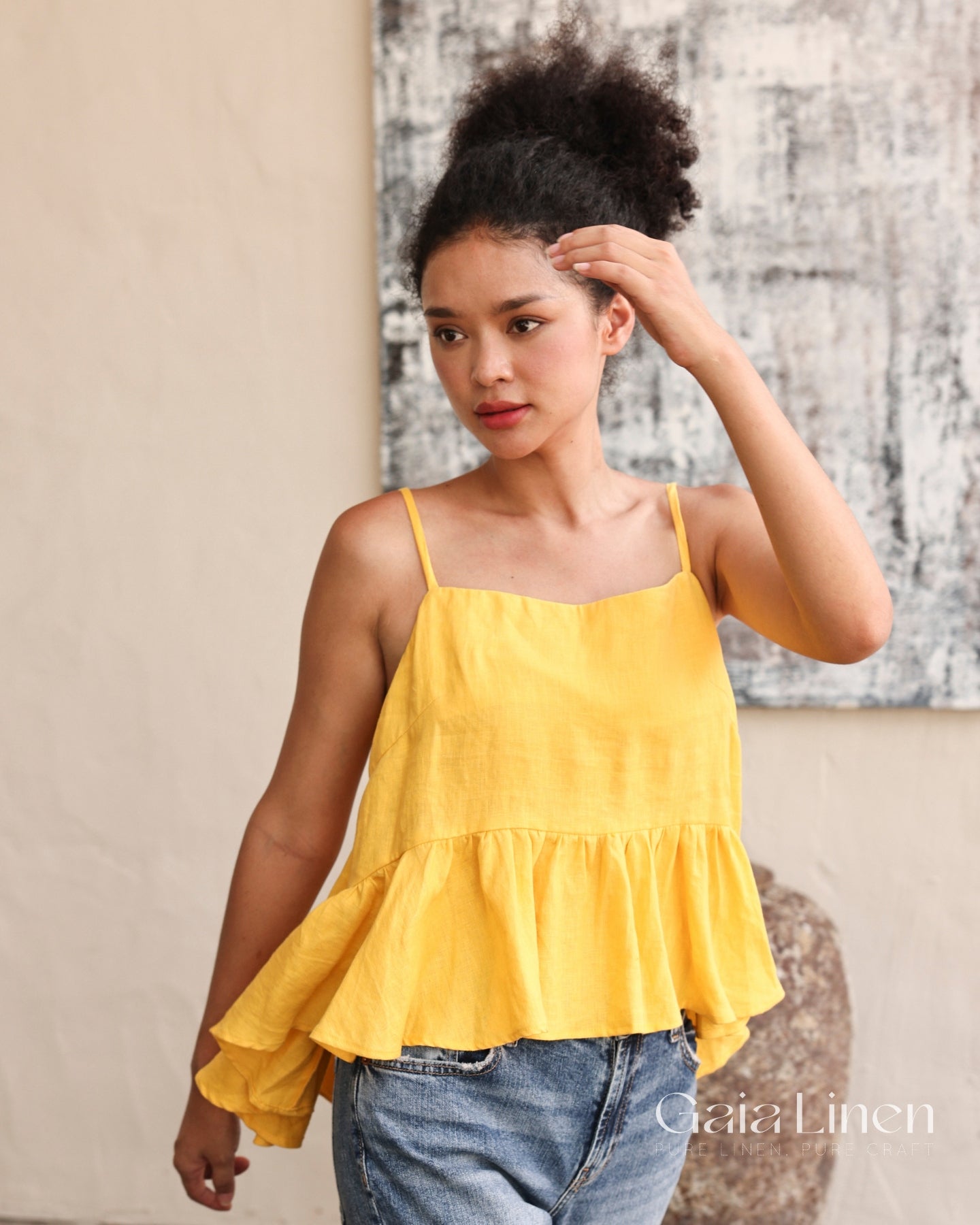 Linen sleeveless ruffle top