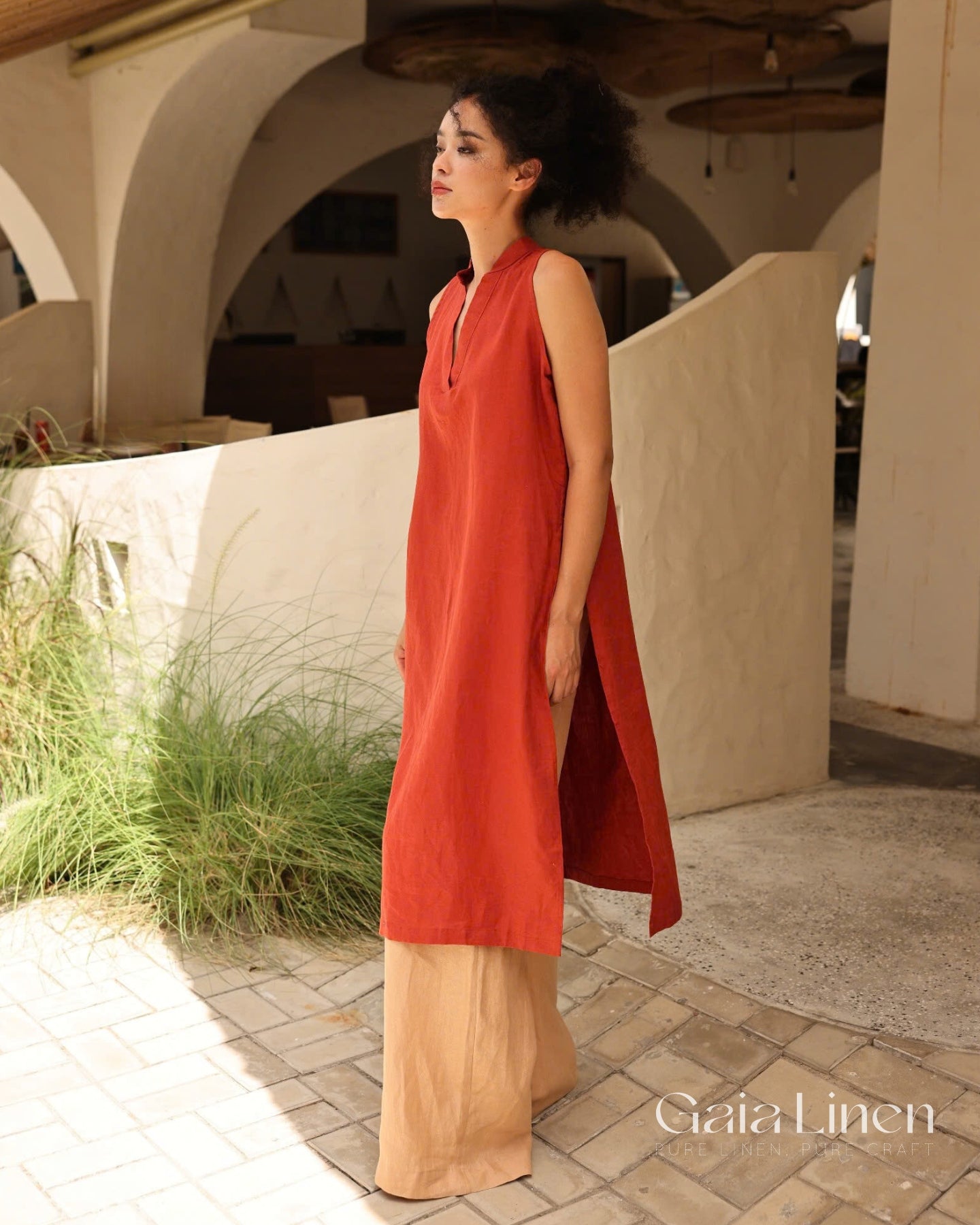 Linen sleeveless tunic top