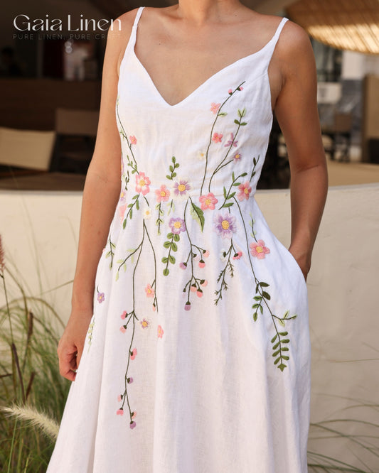 Linen sleeveless wedding dress