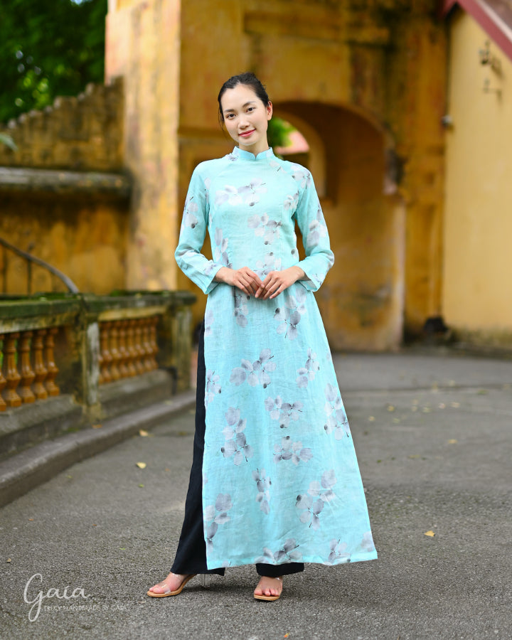 Linen traditional dress of Vietnamese