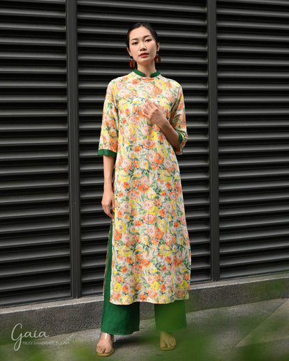 Linen traditional Vietnamese gown