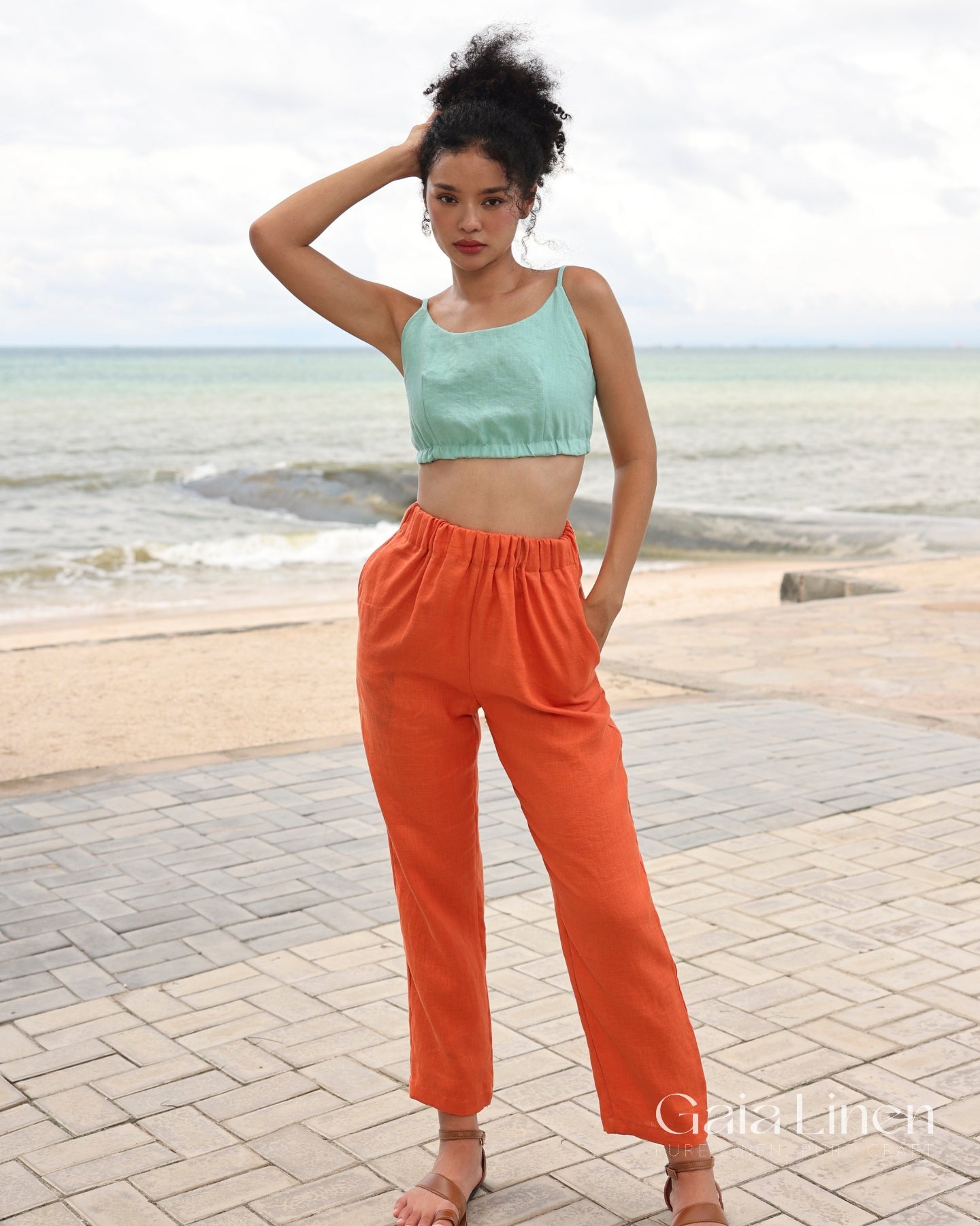 Linen trousers with elastic waist