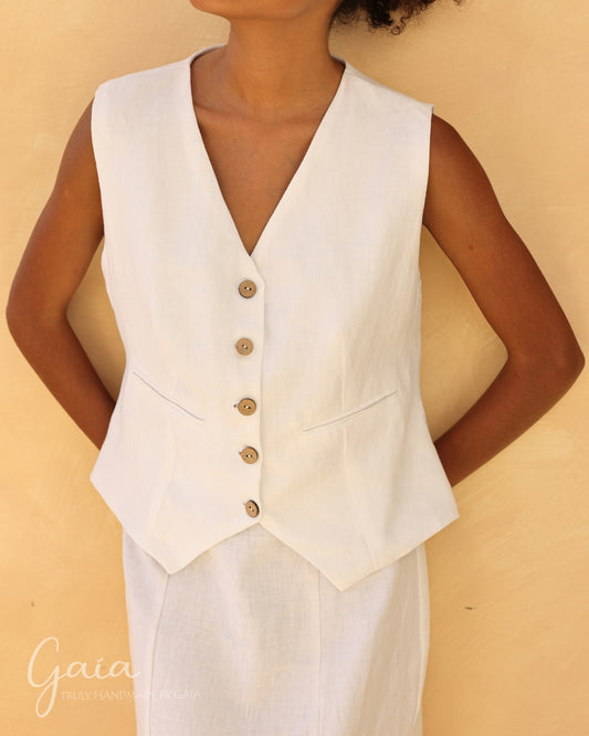 Linen vest with buttons