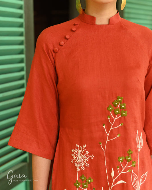 Linen Vietnamese gown with handmade embroidery