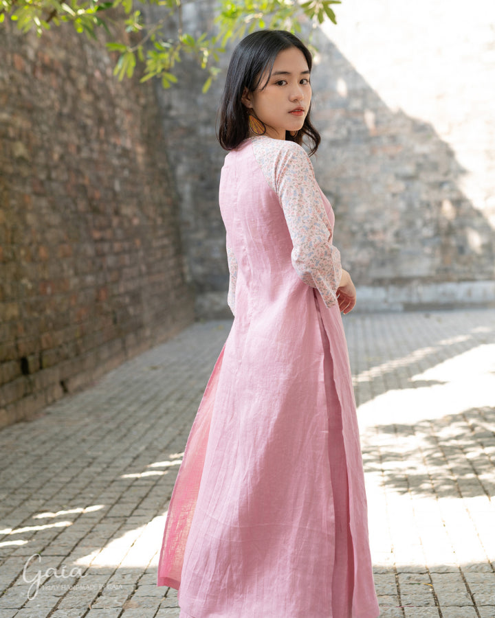 Linen Vietnamese traditional dress