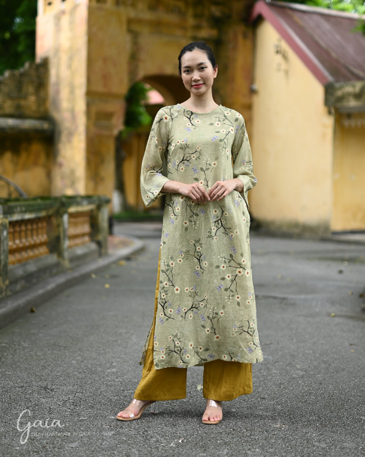 Linen Vietnamese traditional dress female