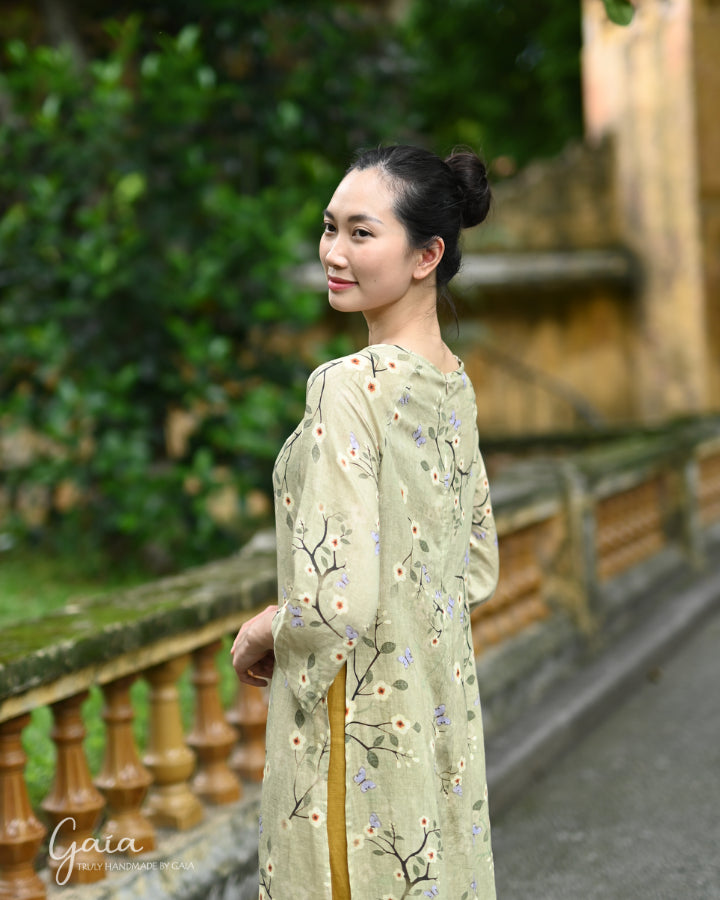 Linen Vietnamese traditional dress female