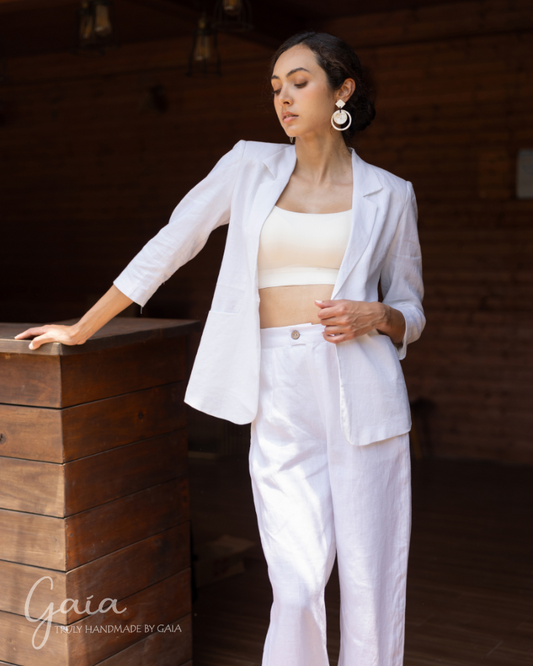 Linen white fitted suit women