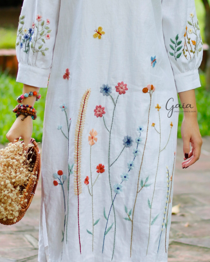 Hand-embroidered long sleeve linen dress CELINE – MadebyGaia