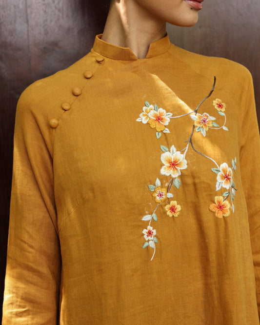Linen long tunic dress with embroidery