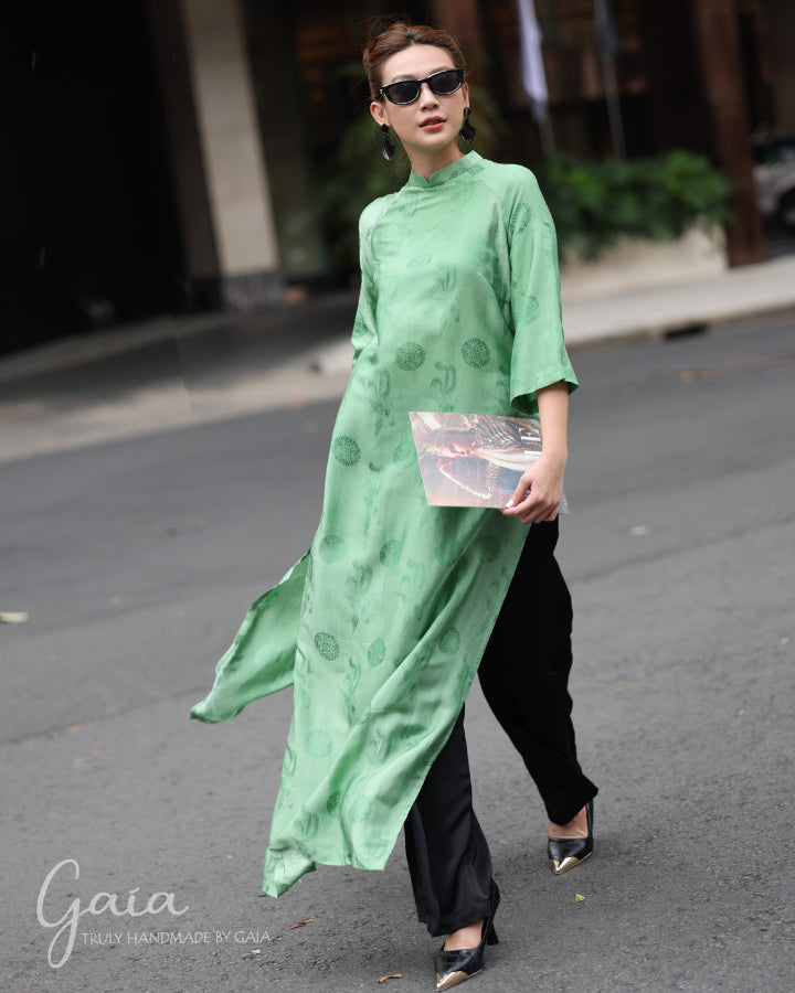 Mulberry silk modern casual Vietnamese dress