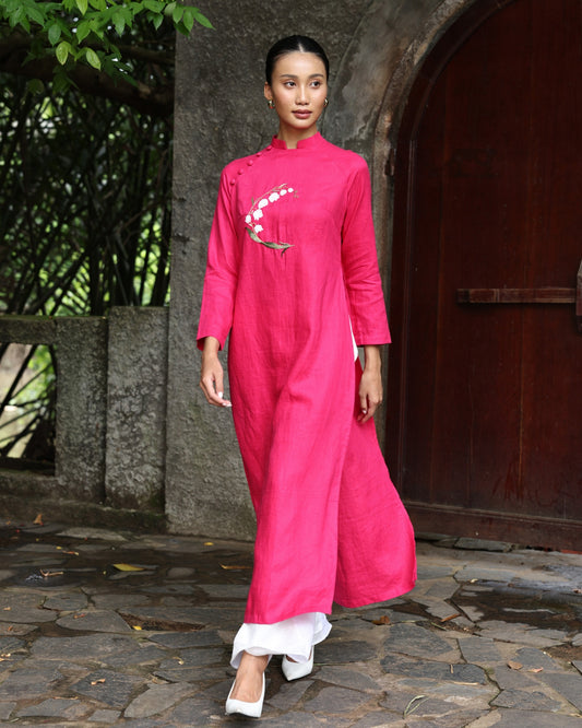 Modern embroidered Vietnamese dress