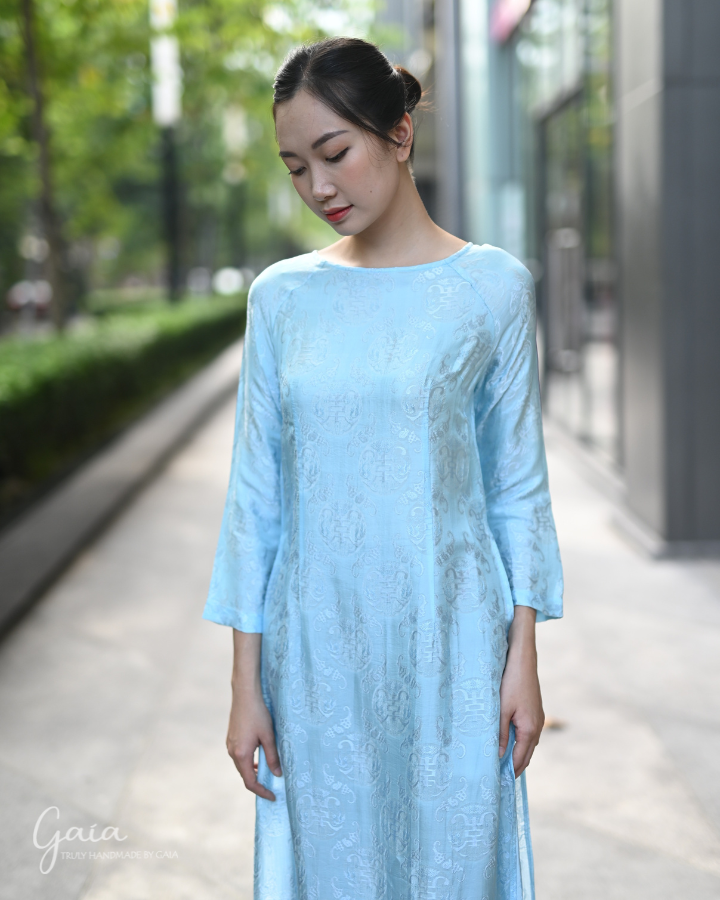 Mulberry silk Vietnamese dress blue